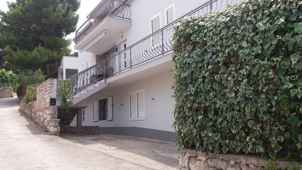 Apartment Ivona ストモルスカ エクステリア 写真